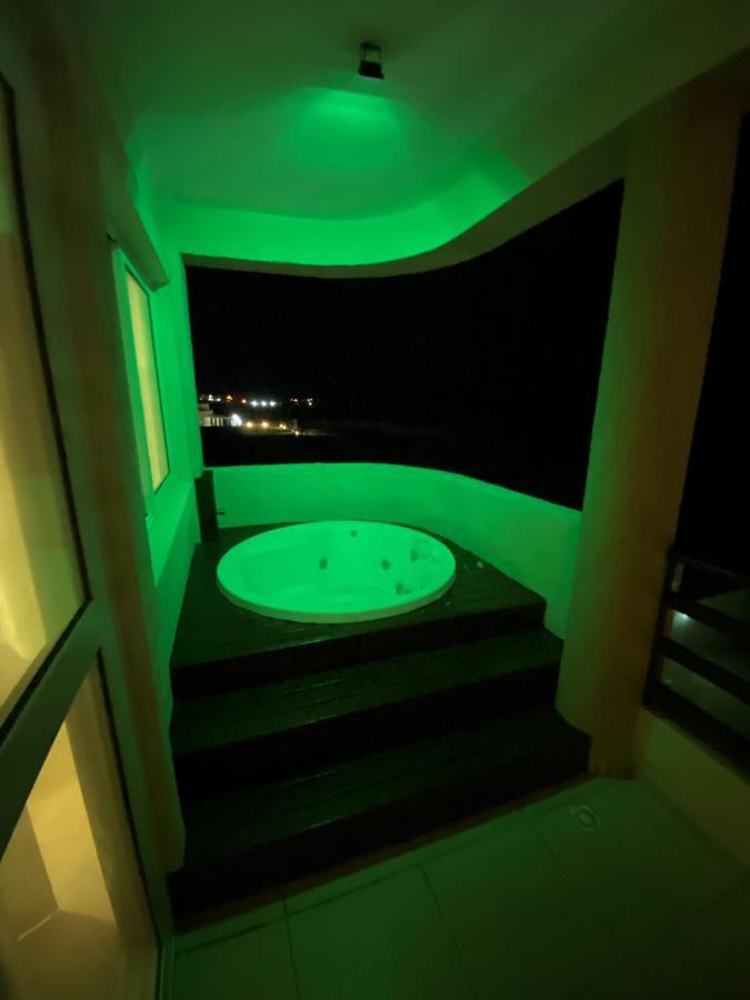 Beachfront Apt & Jacuzzi Taíba Buitenkant foto